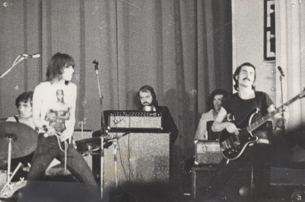 Chrissie Hynde with the Frenchies