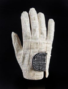 Le gant de MJ