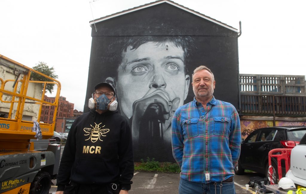 Akse and Peter Hook