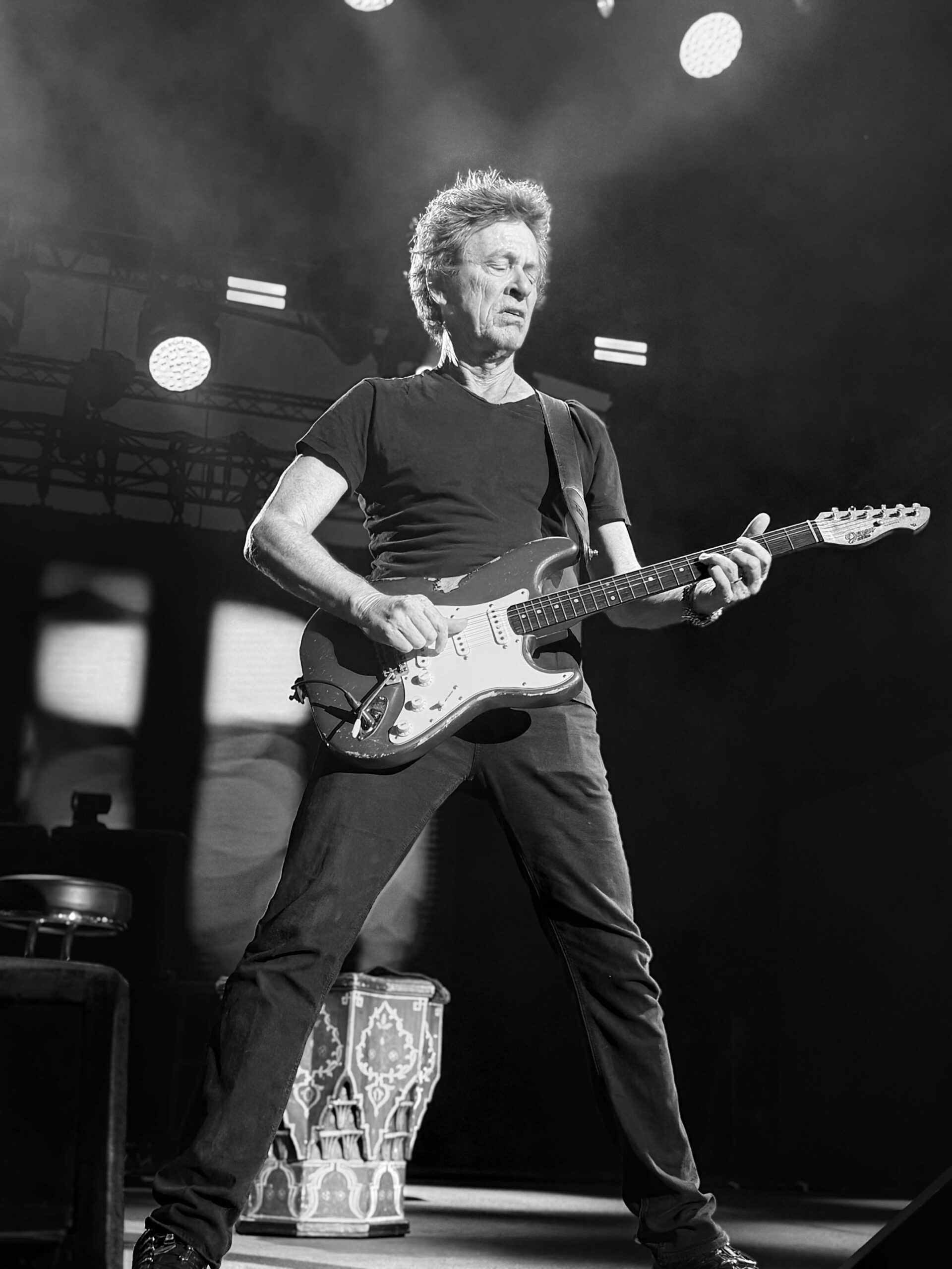 Dominic Miller by Nora Rouyer