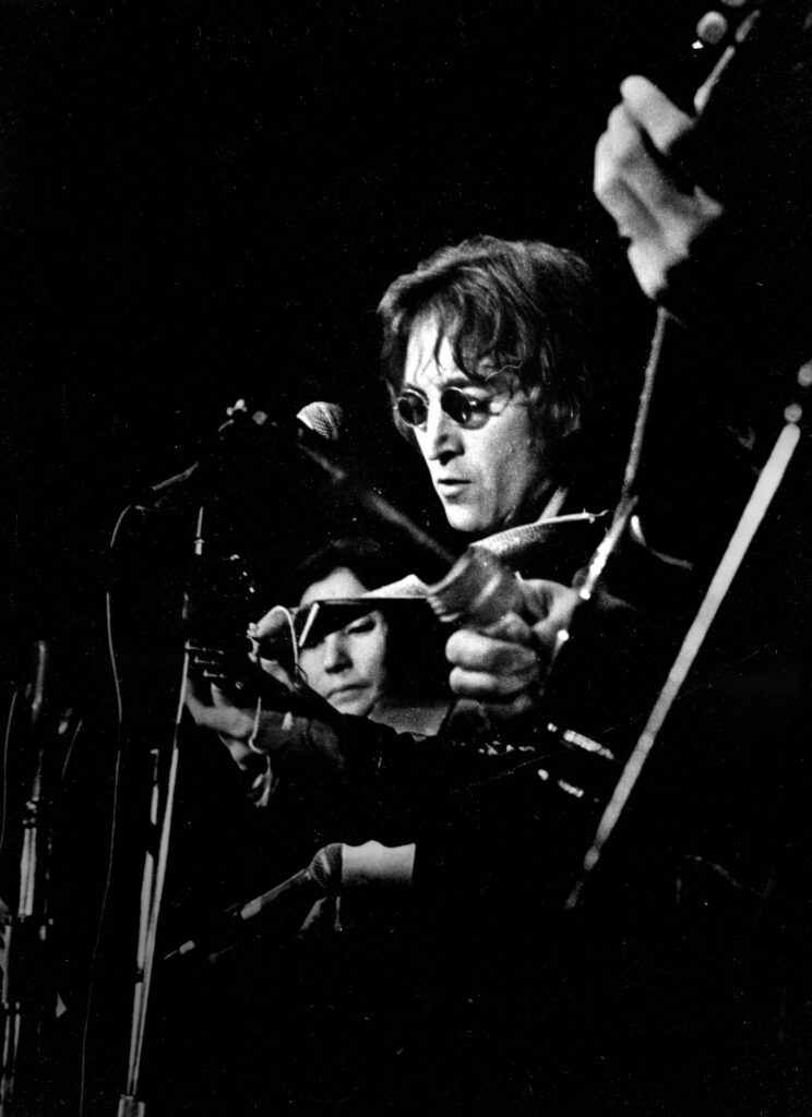 John Lennon & Yoko Ono in Ann Arbor 1971