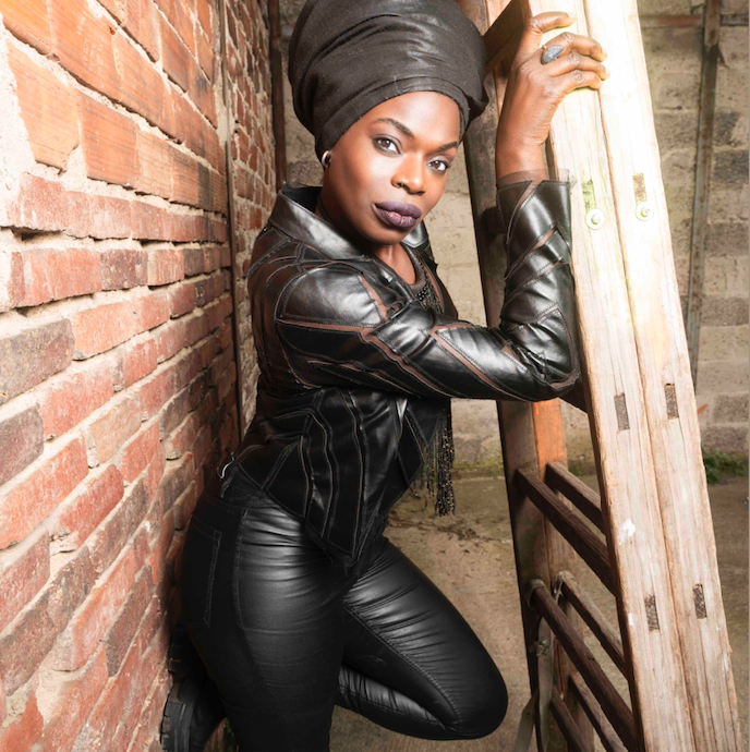 Oma Jali by Youri Lenquette